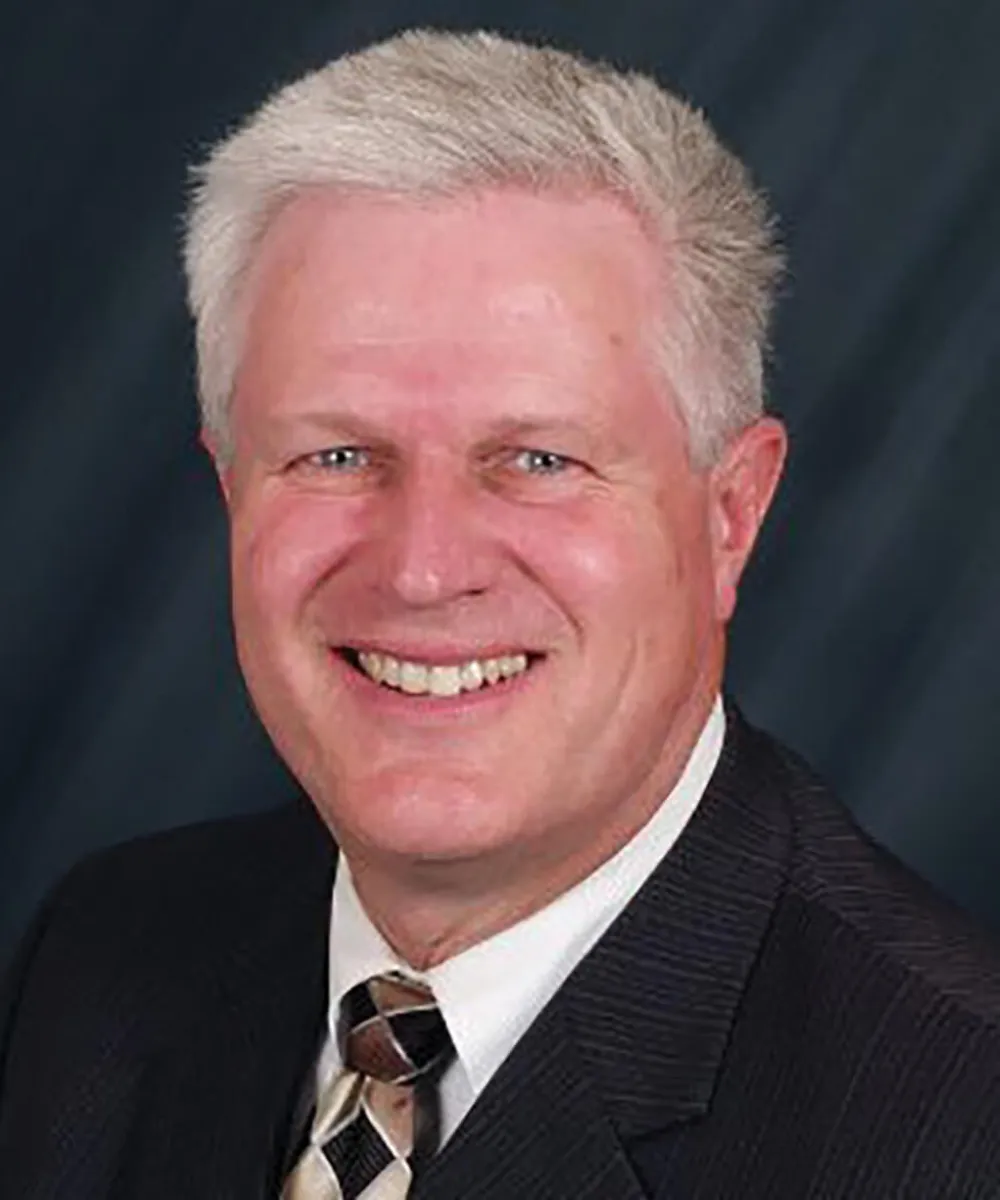 Robert (Bob) Ward headshot